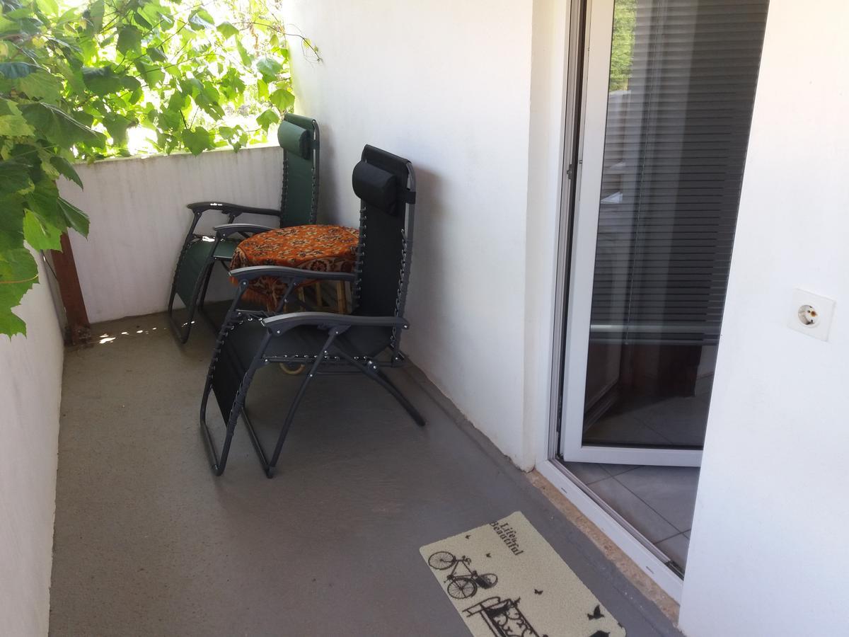 Guesthouse Eljuga Family Stari Grad  Exterior foto