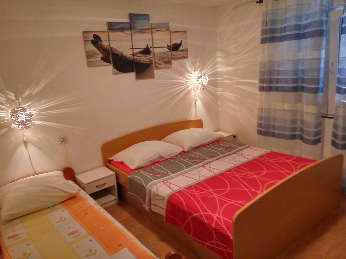 Guesthouse Eljuga Family Stari Grad  Exterior foto